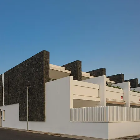 Holiday home Pachamama House-near The Beach, Fast Wifi, Air-con And Sat Tv *